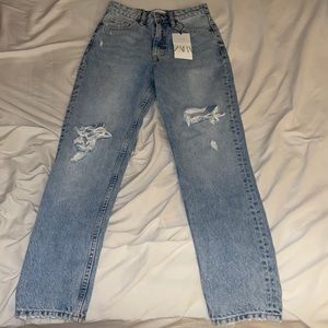 NWT ZARA High Rise Ankle Mom Jeans!💙